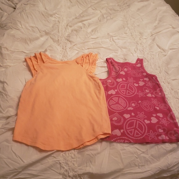 Girl's Size 4-5 Tops. - Picture 2 of 3